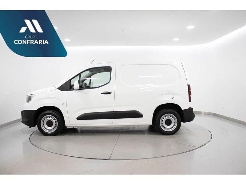 Usado Opel Combo Enjoy 102 HP (75 kW) 2021 Branco Monovolume