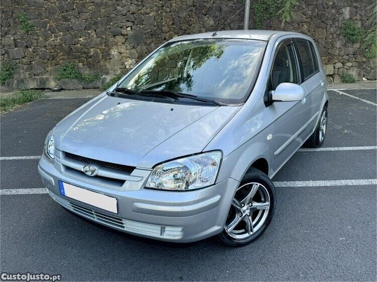 Cinza Usado 2004 Hyundai Getz Citadino | € 2.999 - Imagem 1/1