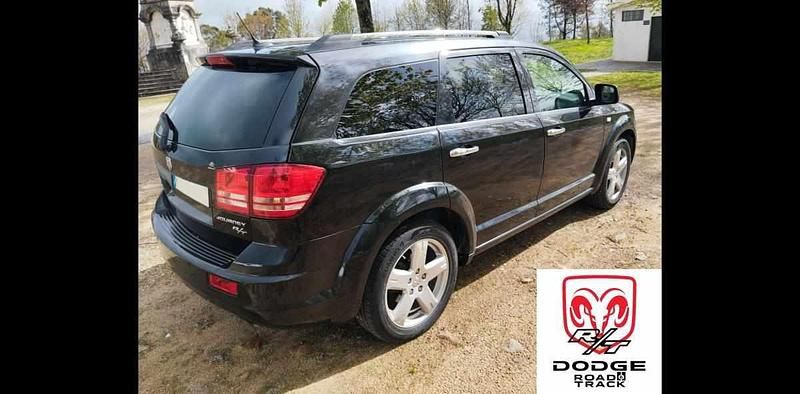 Usado Dodge Journey 140 HP (102 kW) 2011 Preto SUV