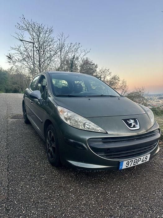 Usado Peugeot 207 68 HP (50 kW) 2006 Sedan
