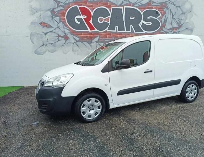 Branco Usado 2017 Peugeot Partner Van | € 14.500 (Preço elevado) - Imagem 1/4