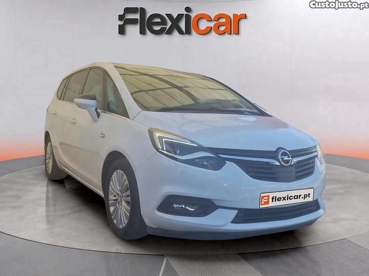 Branco Usado 2018 Opel Zafira Dynamic Monovolume | € 15.890 (Preço justo) - Imagem 1/1