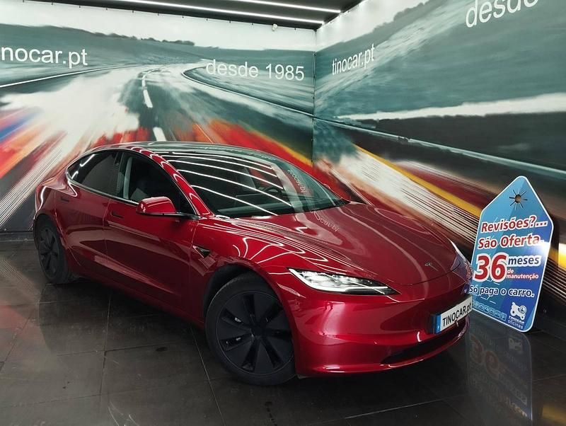 Vermelho Usado 2023 Tesla Model 3 Sedan | € 35.599 (Caro) - Imagem 1/4