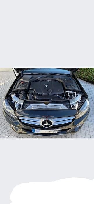 Usado 2016 Mercedes C250 Sedan | € 27.000 - Imagem 1/4