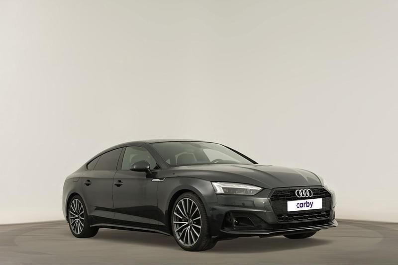 Cinzento Usado 2023 Audi A5 Sportback Advanced Citadino | € 46.990 (Preço justo) - Imagem 1/4