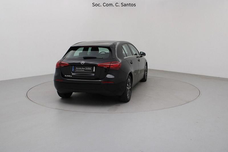 Usado Mercedes A200 150 HP (110 kW) 2024 Preto Sedan