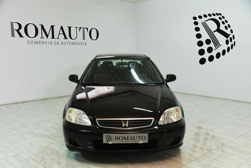 Usado Honda Civic S 90 HP (66 kW) 1998 Preto Sedan