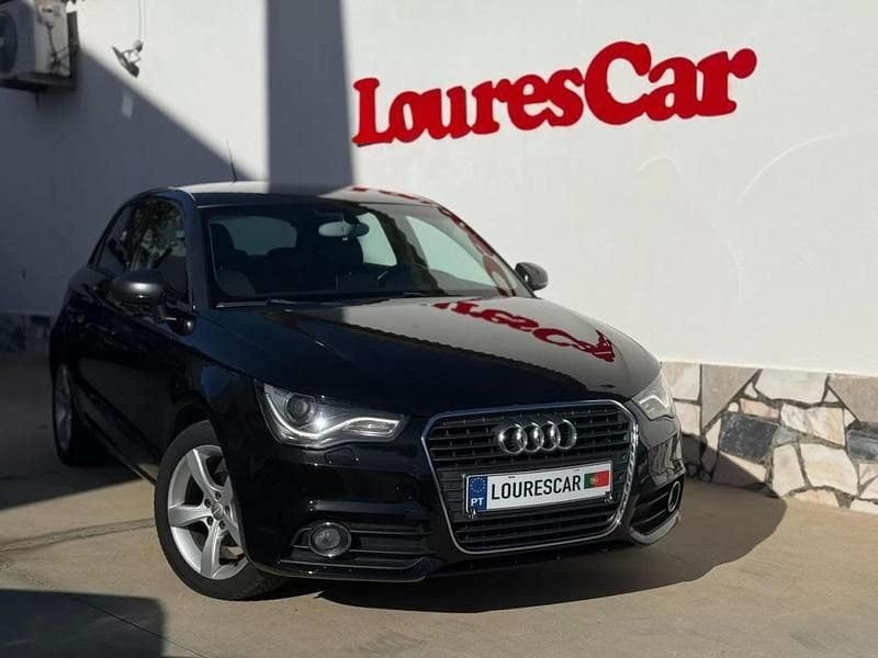 Usado Audi A1 Sportback Attraction 86 HP (63 kW) 2014 Preto Citadino
