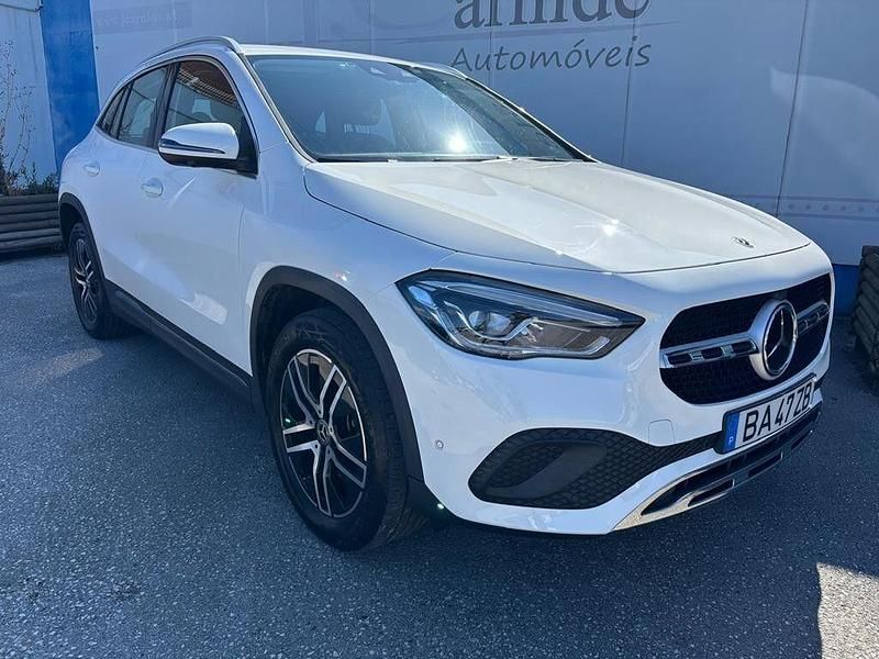 Usado Mercedes GLA250 Progressive 218 HP (160 kW) 2021 Branco SUV