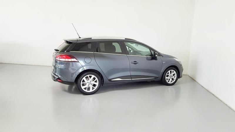 Cinzento Usado 2020 Renault Clio V Carrinha | € 14.000 (Preço justo) - Imagem 1/1