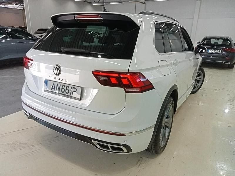 Usado VW Tiguan R-line 150 HP (110 kW) 2022 Branco SUV