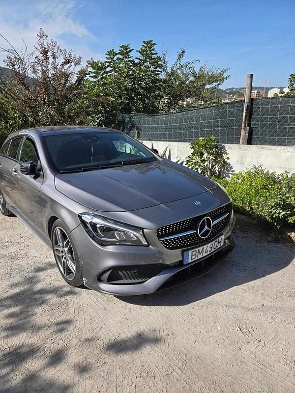 Cinzento Usado 2017 Mercedes CLA200 Coupé | € 18.900 (Preço justo) - Imagem 1/4