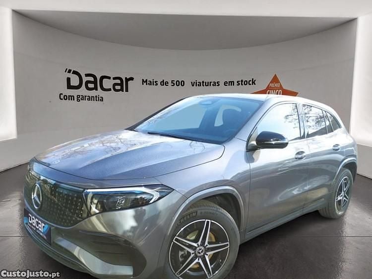 Cinza Usado 2024 Mercedes EQA250+ AMG line SUV | € 43.499 (Bom preço) - Imagem 1/1