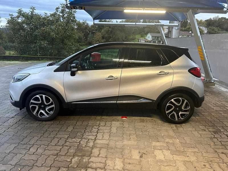 Cinzento Usado 2014 Renault Captur SUV | € 11.990 (Preço justo) - Imagem 1/4