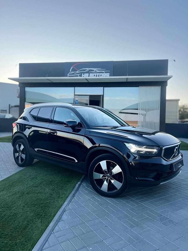 Preto Usado 2019 Volvo XC40 Momentum SUV | € 24.900 (Preço elevado) - Imagem 1/4