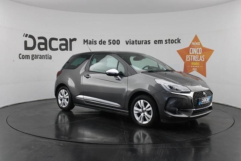 Cinza Usado 2019 DS Automobiles DS3 Citadino | € 13.899 (Preço justo) - Imagem 1/4