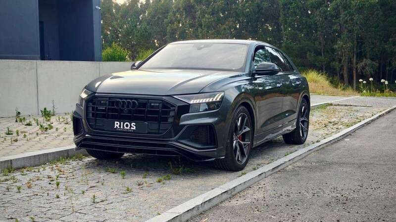 Antracite Usado 2020 Audi Q8 SUV | € 76.500 - Imagem 1/4