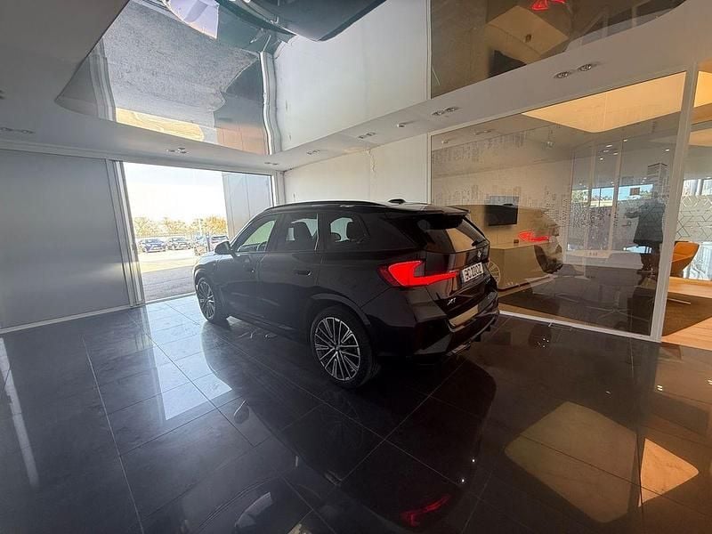 Usado BMW X1 245 HP (180 kW) 2023 Preto SUV