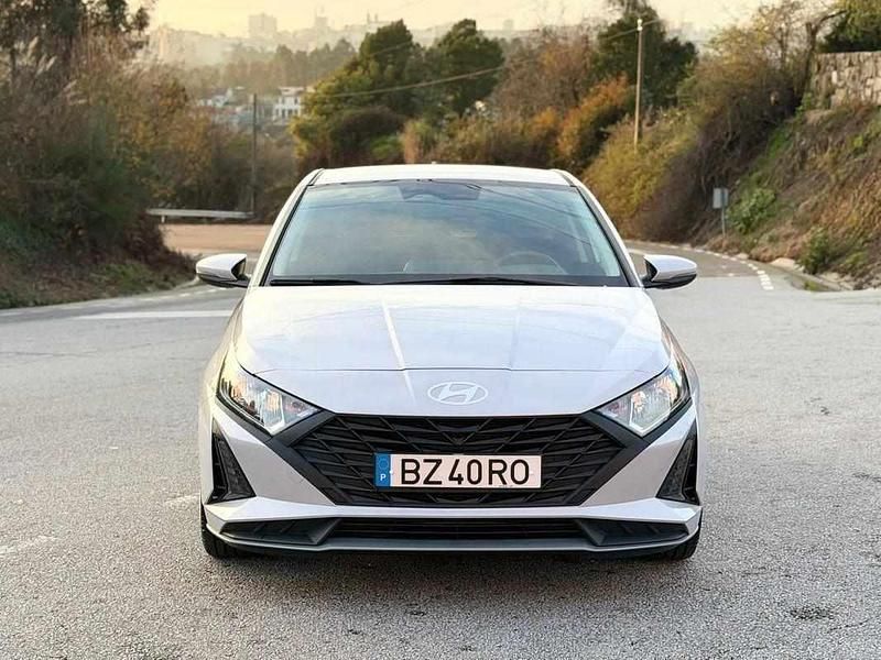 Usado Hyundai i20 84 HP (61 kW) 2025 Cinzento Citadino