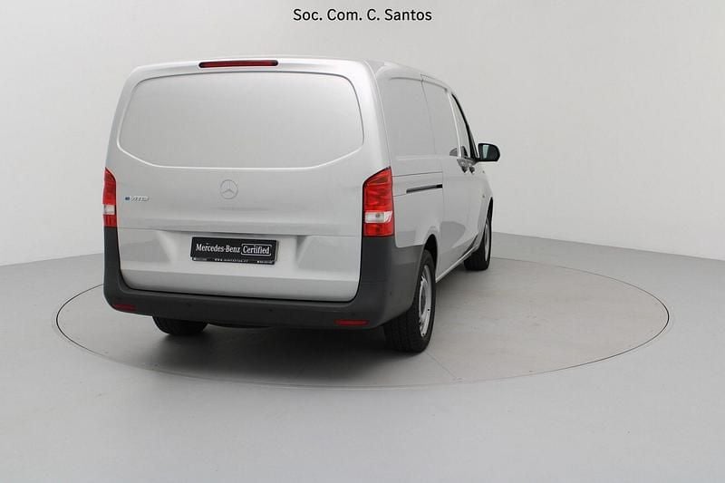 Usado Mercedes e-Vito 85 kW (116 HP) 2023 Cinza Monovolume