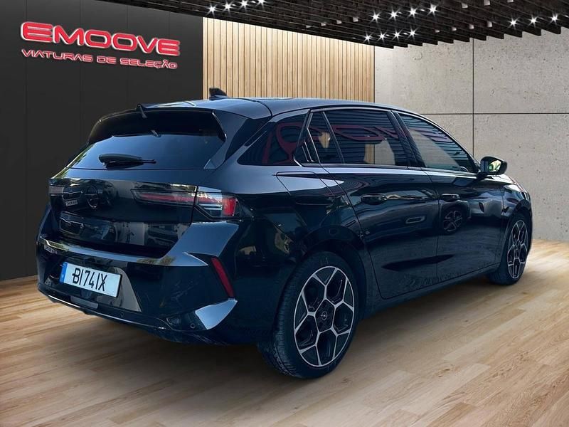 Usado Opel Astra GS Line 130 HP (95 kW) 2024 Preto