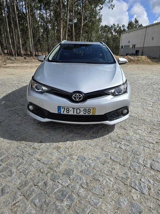 Usado 2017 Toyota Auris Sedan | € 14.990 (Preço justo) - Imagem 1/4