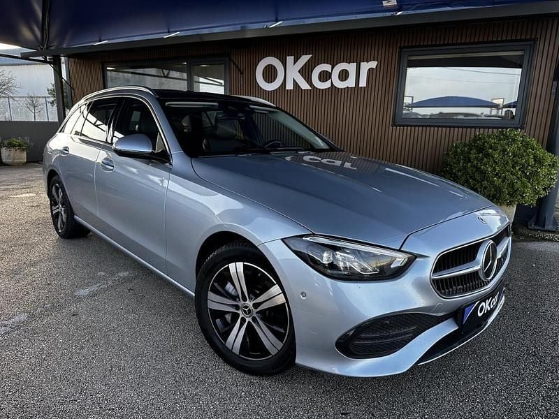 Usado Mercedes C300 Avantgarde 313 HP (230 kW) 2022 Cinza Carrinha