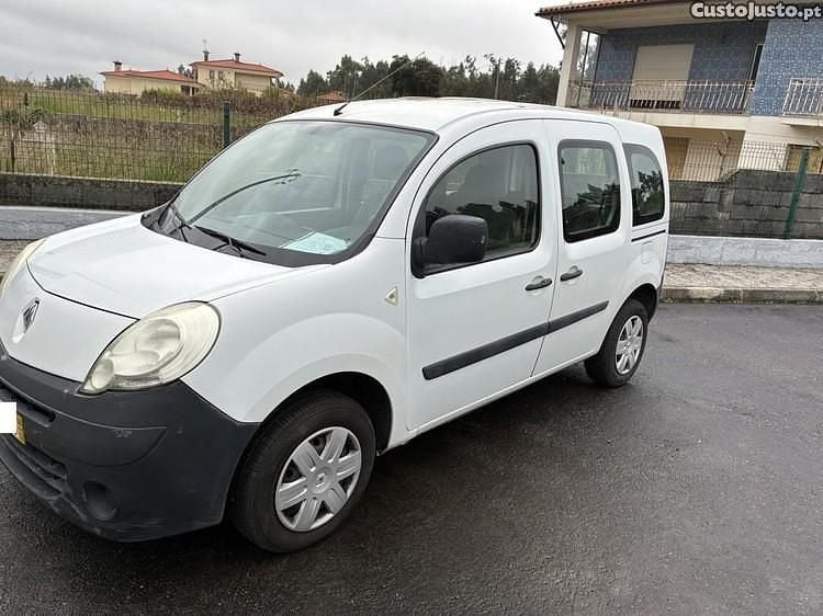 Branco Usado 2008 Renault Kangoo Monovolume | € 5.750 - Imagem 1/1