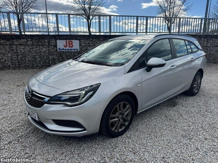 Cinza Usado 2016 Opel Astra Edition Carrinha | € 11.450 (Preço justo) - Imagem 1/1