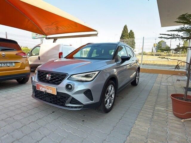Usado Seat Arona FR 110 HP (80 kW) 2021 Cinza SUV