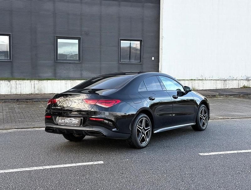 Usado Mercedes CLA250 AMG line 218 HP (160 kW) 2020 Preto Sedan