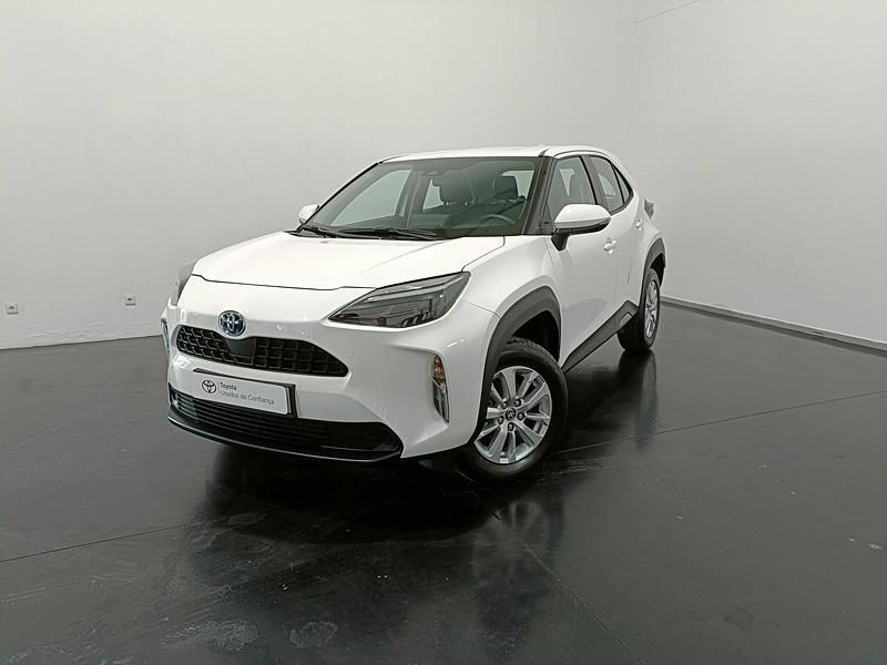 Branco (sólida) Usado 2024 Toyota Yaris Comfort | € 26.750 (Preço justo) - Imagem 1/4