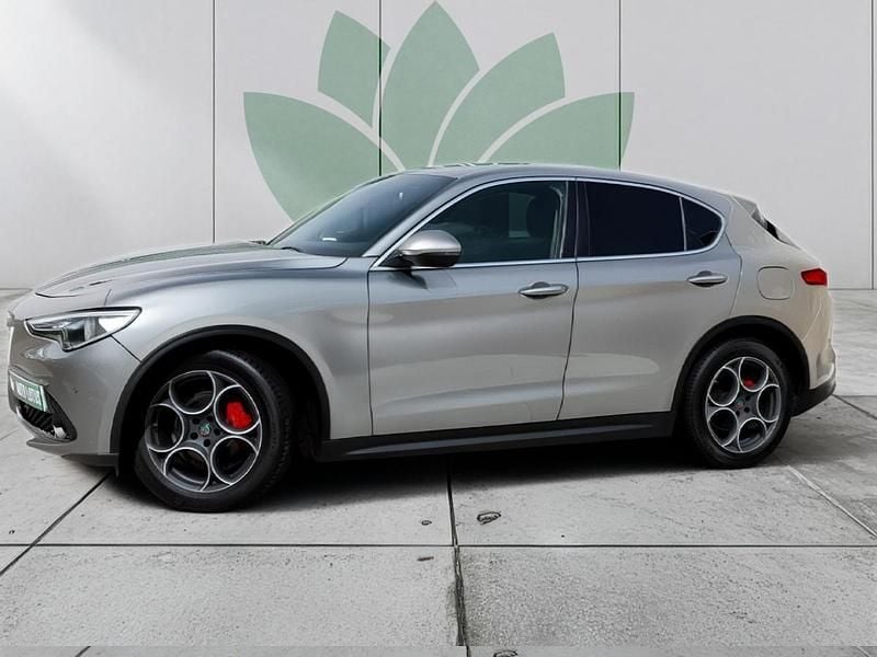 Usado Alfa Romeo Stelvio Super 180 HP (132 kW) 2018 Cinza SUV
