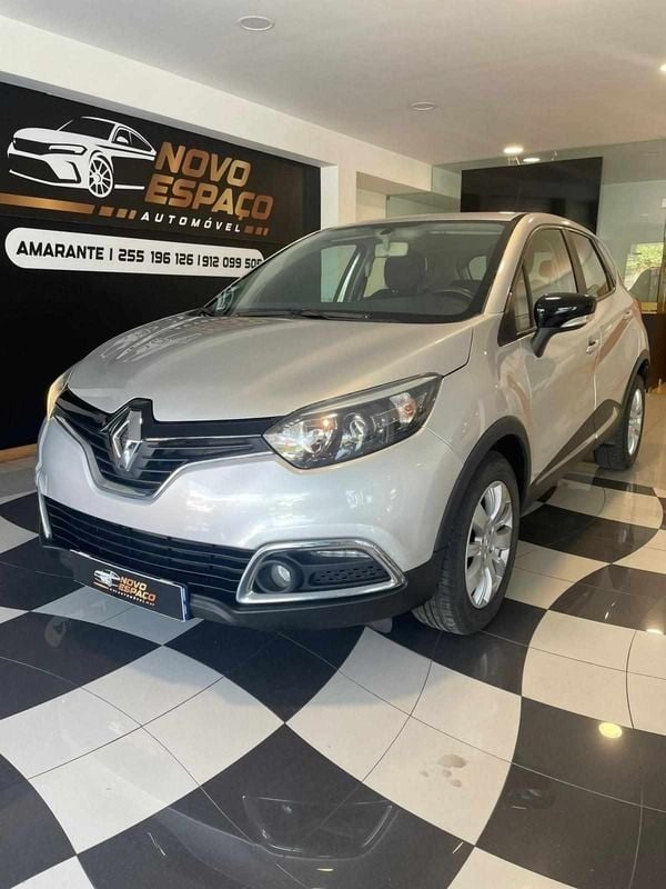 Cinza Usado 2016 Renault Captur SUV | € 11.550 (Bom preço) - Imagem 1/4