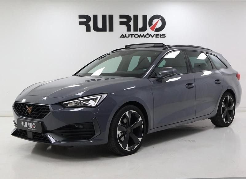 Usado Cupra Leon 150 HP (110 kW) 2024 Cinza Carrinha