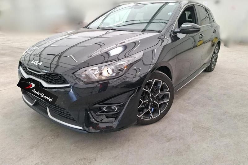 Preto Usado 2022 Kia Ceed | € 22.990 - Imagem 1/1
