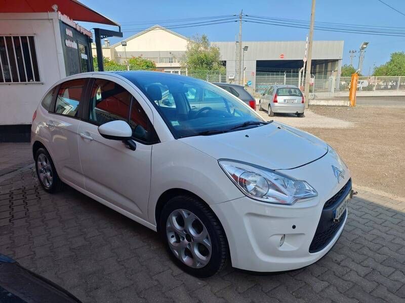 Branco Usado 2010 Citroën C3 Citadino | € 9.900 (Preço elevado) - Imagem 1/4