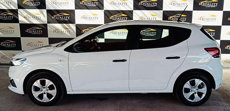 Usado Dacia Sandero 101 HP (74 kW) 2024 Branco