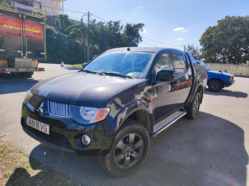 Preto Usado 2008 Mitsubishi L200 Pickup | € 19.000 (Preço justo) - Imagem 1/4