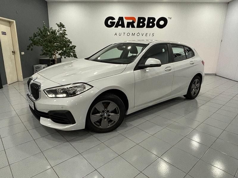 Branco Usado 2020 BMW 118 Citadino | € 21.950 (Preço justo) - Imagem 1/4
