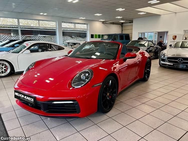 Vermelho Usado 2019 Porsche 911 Carrera 4S Coupé | € 133.500 - Imagem 1/1