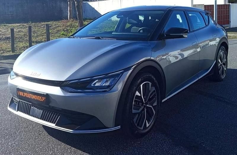 Cinza Usado 2022 Kia EV6 SUV | € 27.490 (Preço justo) - Imagem 1/4