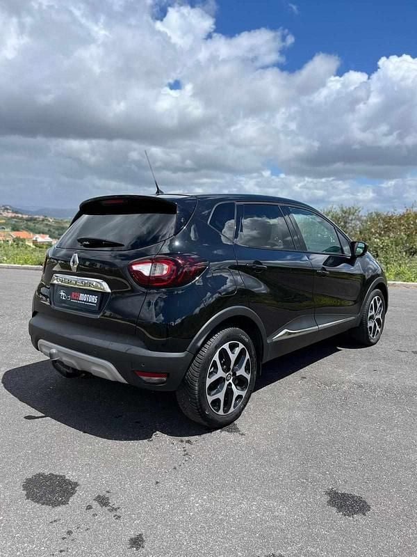 Usado Renault Captur 90 HP (66 kW) 2019 Preto SUV