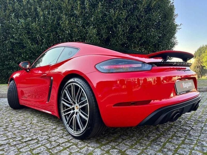 Usado Porsche 718 400 HP (294 kW) 2022 Vermelho Coupé
