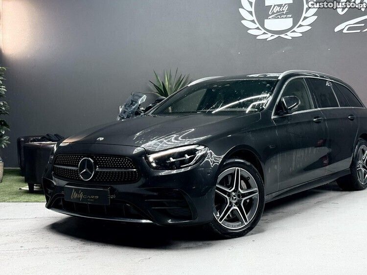 Cinza Usado 2021 Mercedes E300 AMG Carrinha | € 37.999 (Preço justo) - Imagem 1/1