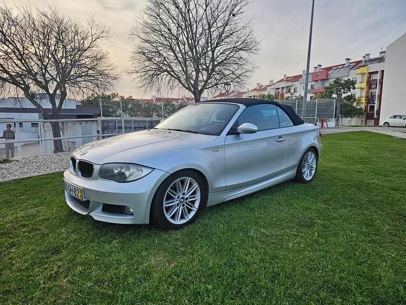 Usado BMW 120 Cabriolet 177 HP (130 kW) 2008 Cinzento Cabrios