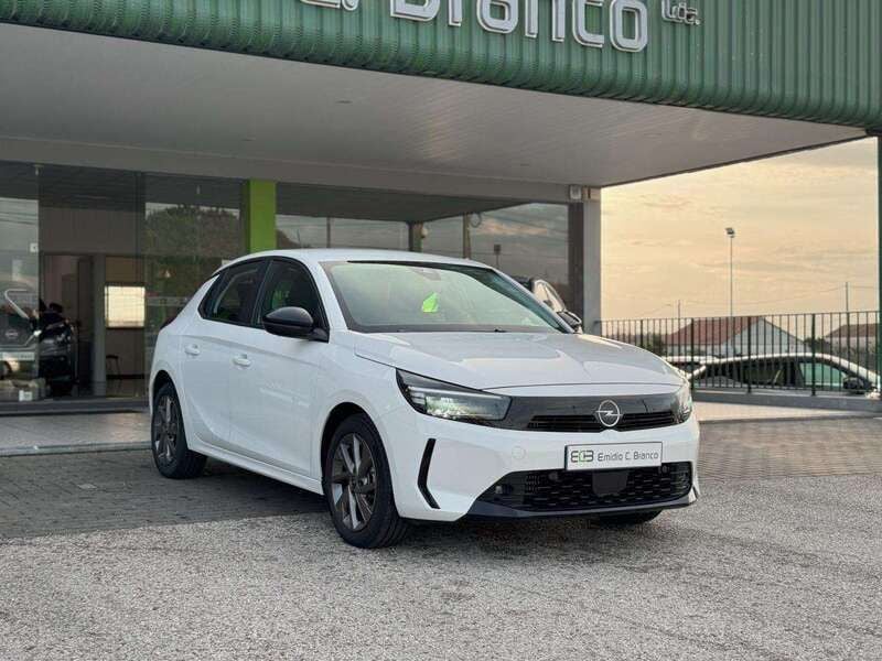Usado Opel Corsa 100 HP (73 kW) 2024 Branco Citadino