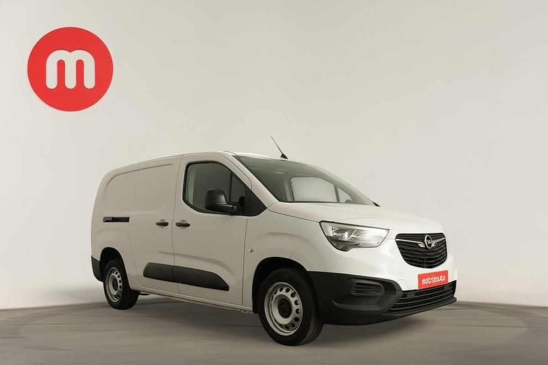 Branco Usado 2023 Opel Combo Monovolume | € 17.999 (Preço elevado) - Imagem 1/4