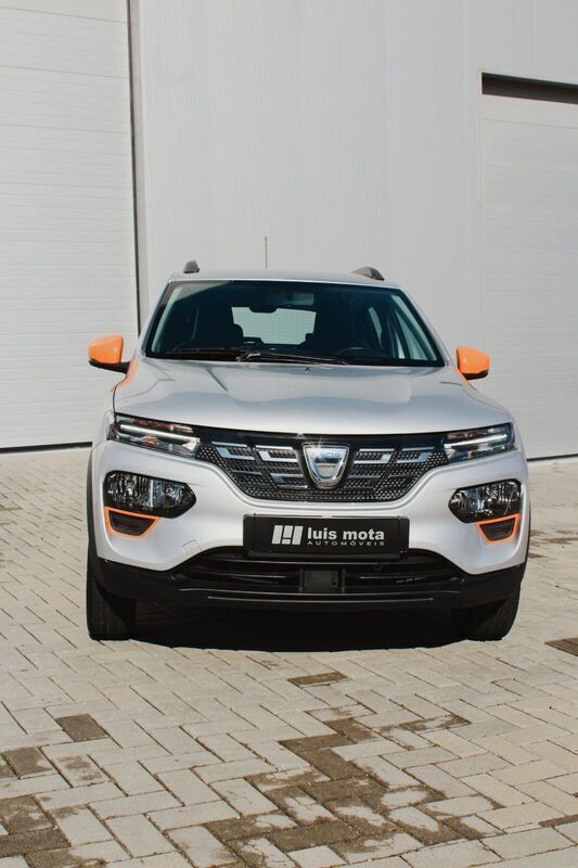 Cinza Usado 2021 Dacia Spring Comfort Plus Citadino | € 13.500 (Preço elevado) - Imagem 1/4
