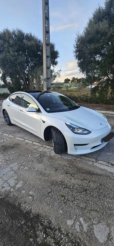 Branco Usado 2021 Tesla Model 3 Long Range Sedan | € 22.500 - Imagem 1/4